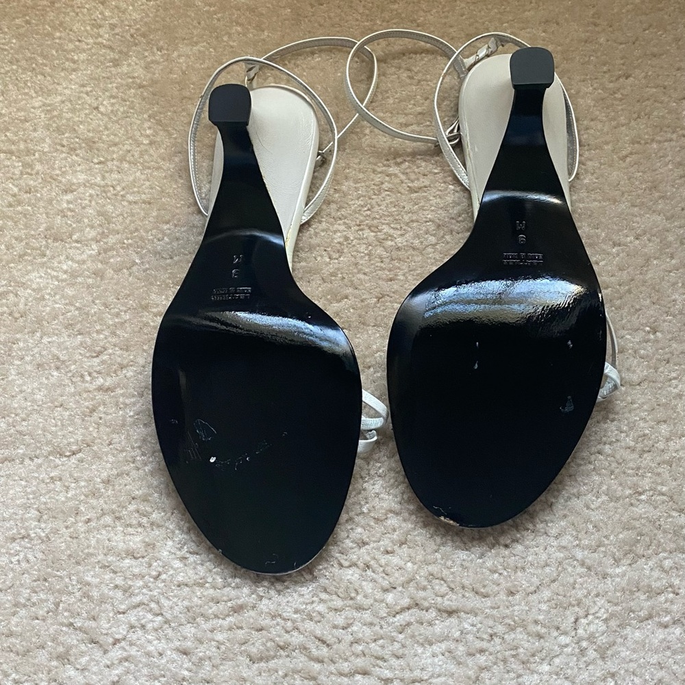 Yves Saint Laurent Otello White Pearl Sandal - Picture 3 of 4